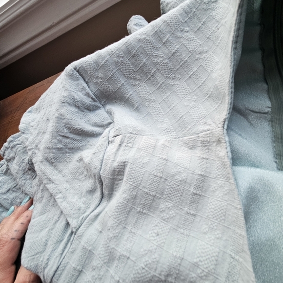 Unbranded light green faux wrap dress with tie and tulip sleeve est. Sz  L - Picture 12 of 13